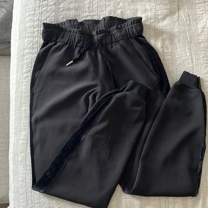 Lululemon joggers